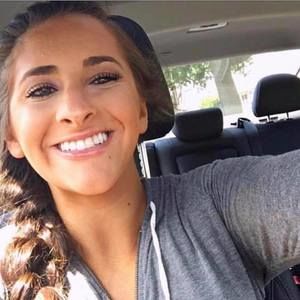 Meet your Posher, Lizzy